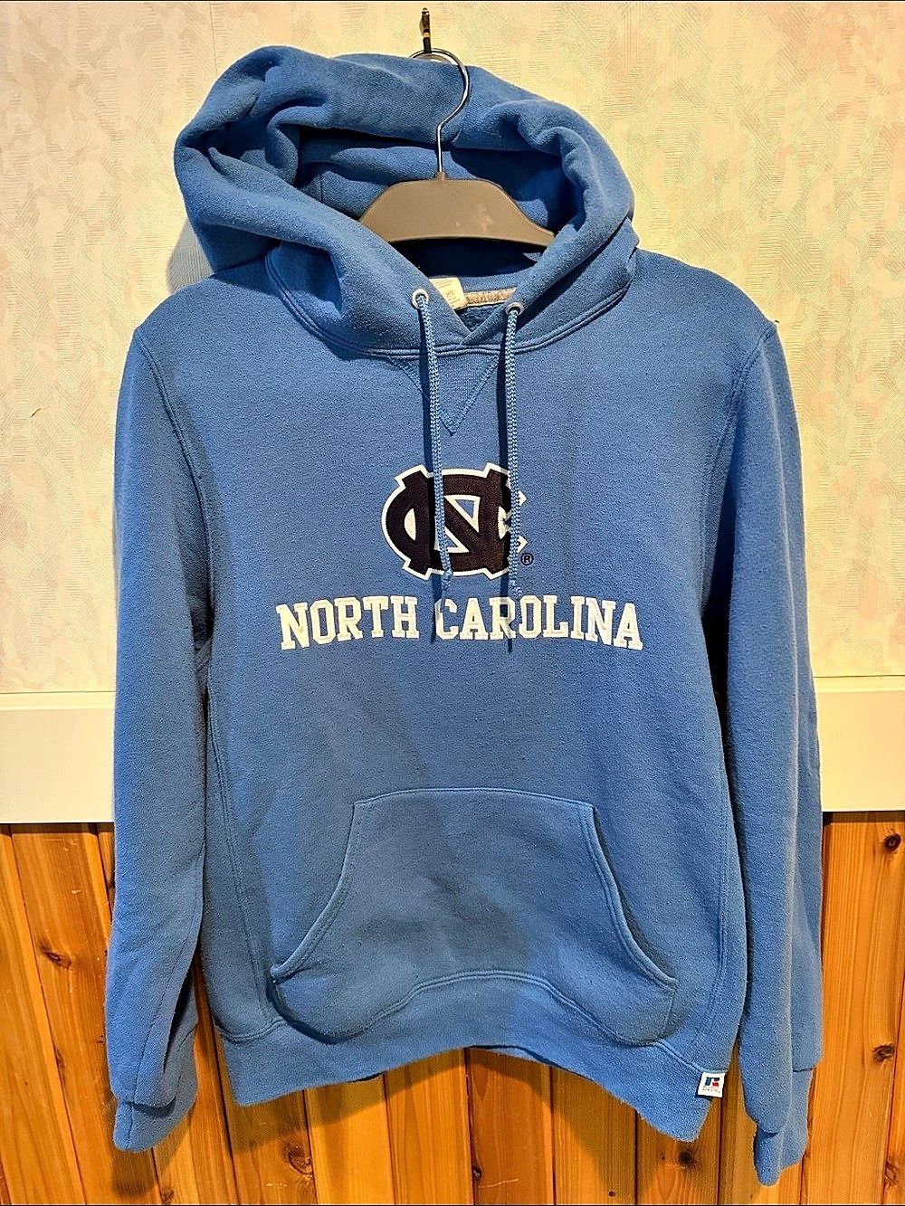 Russell Athletic North Carolina Tar Heels Pullover Hoodie Blue Small